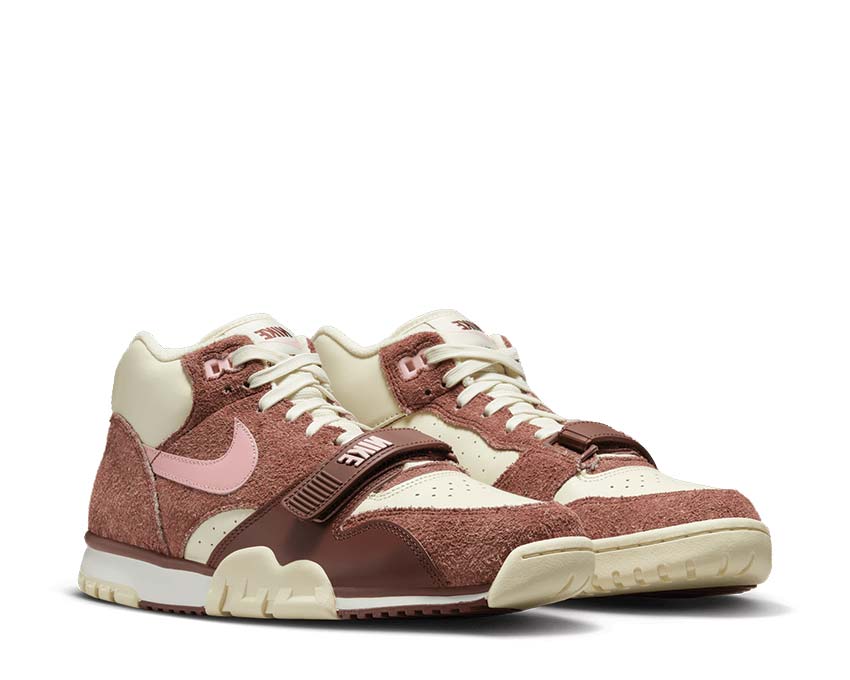 Nike Air Trainer 1 Love