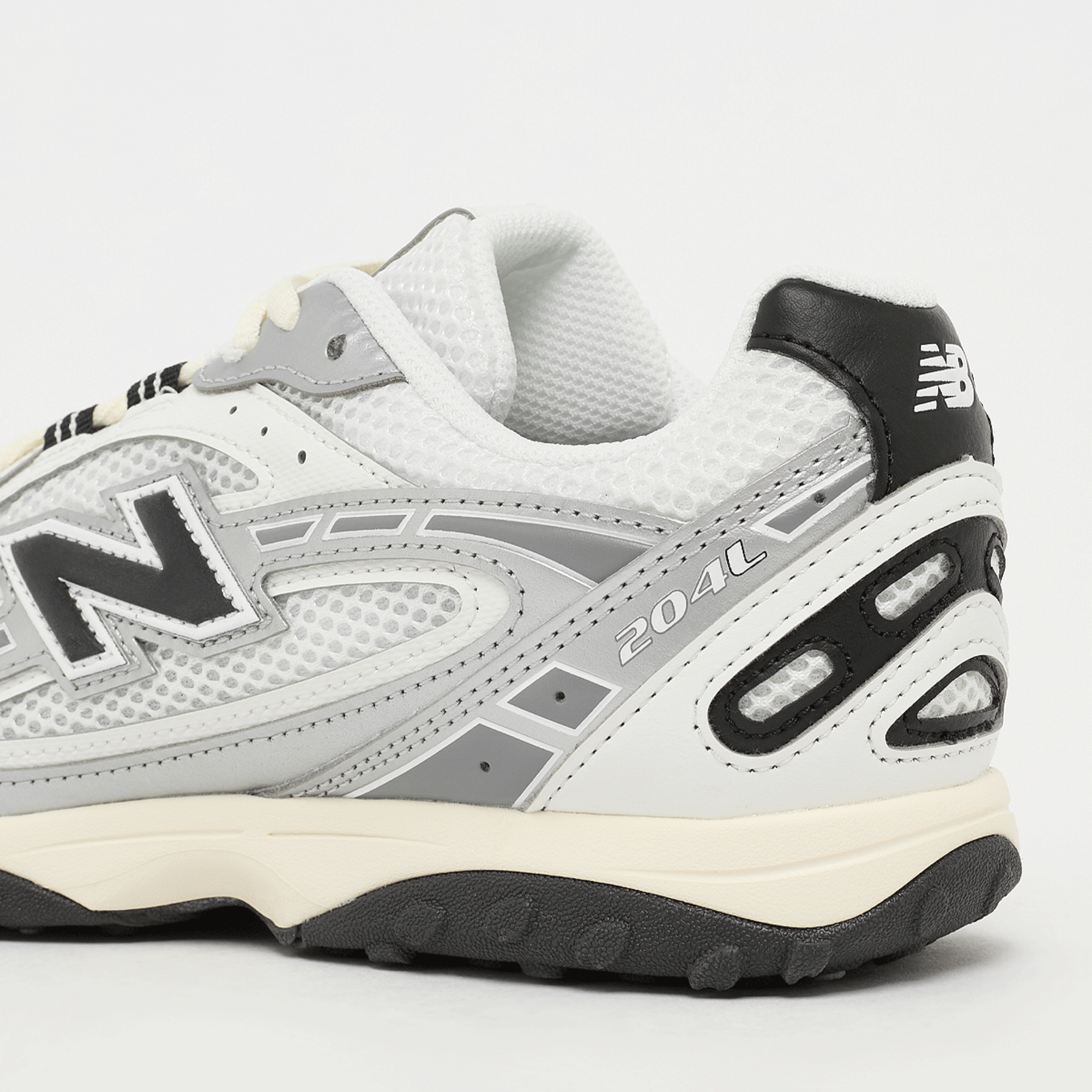 New Balance 204L