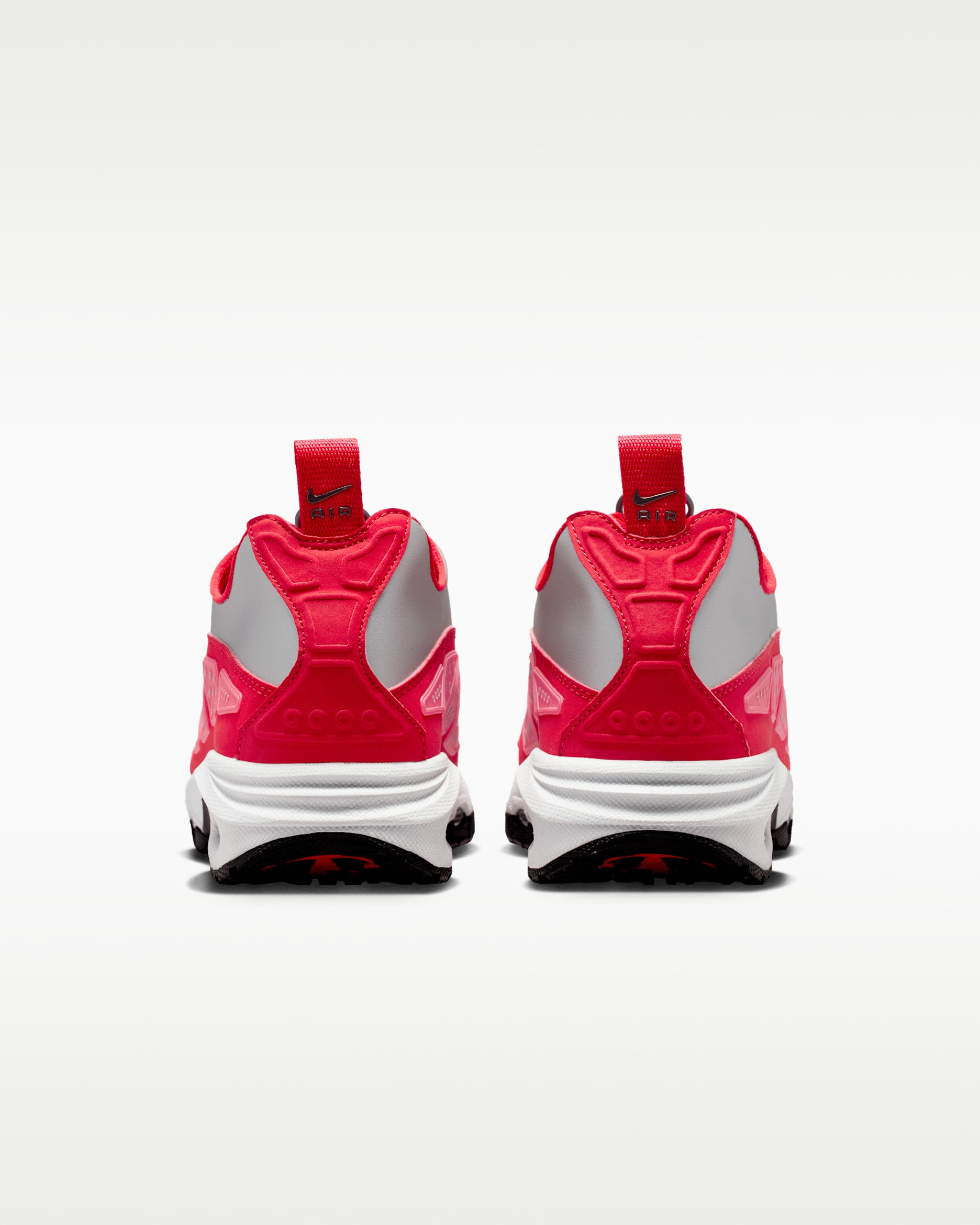 Nike Air Max SNDR SILVER UNIVERSITY RED