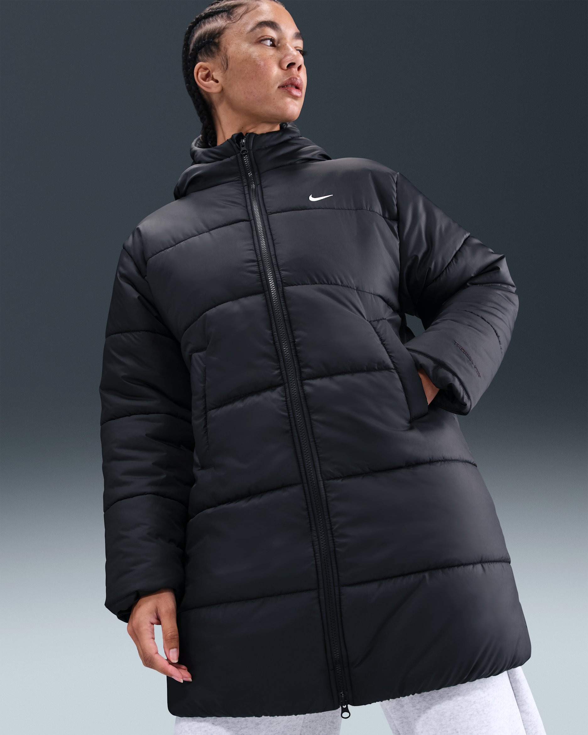 Nike Sportswear Classic
Parka ampio con cappuccio Therma-FIT –